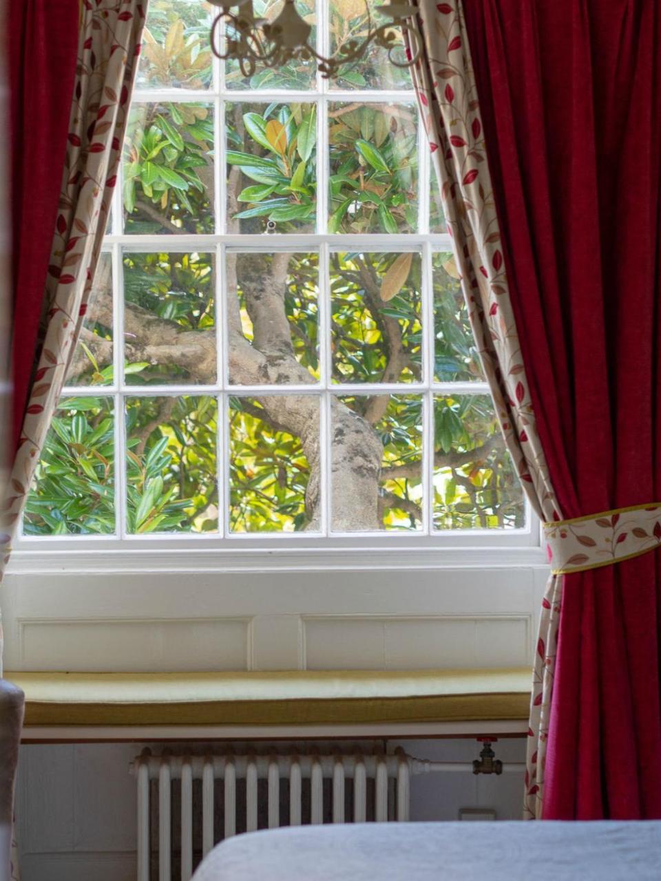 The White House Otel Charmouth Dış mekan fotoğraf