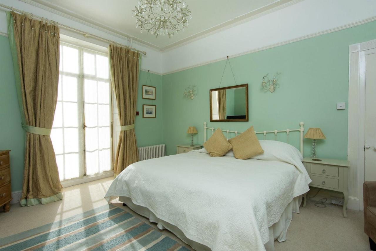 The White House Otel Charmouth Dış mekan fotoğraf
