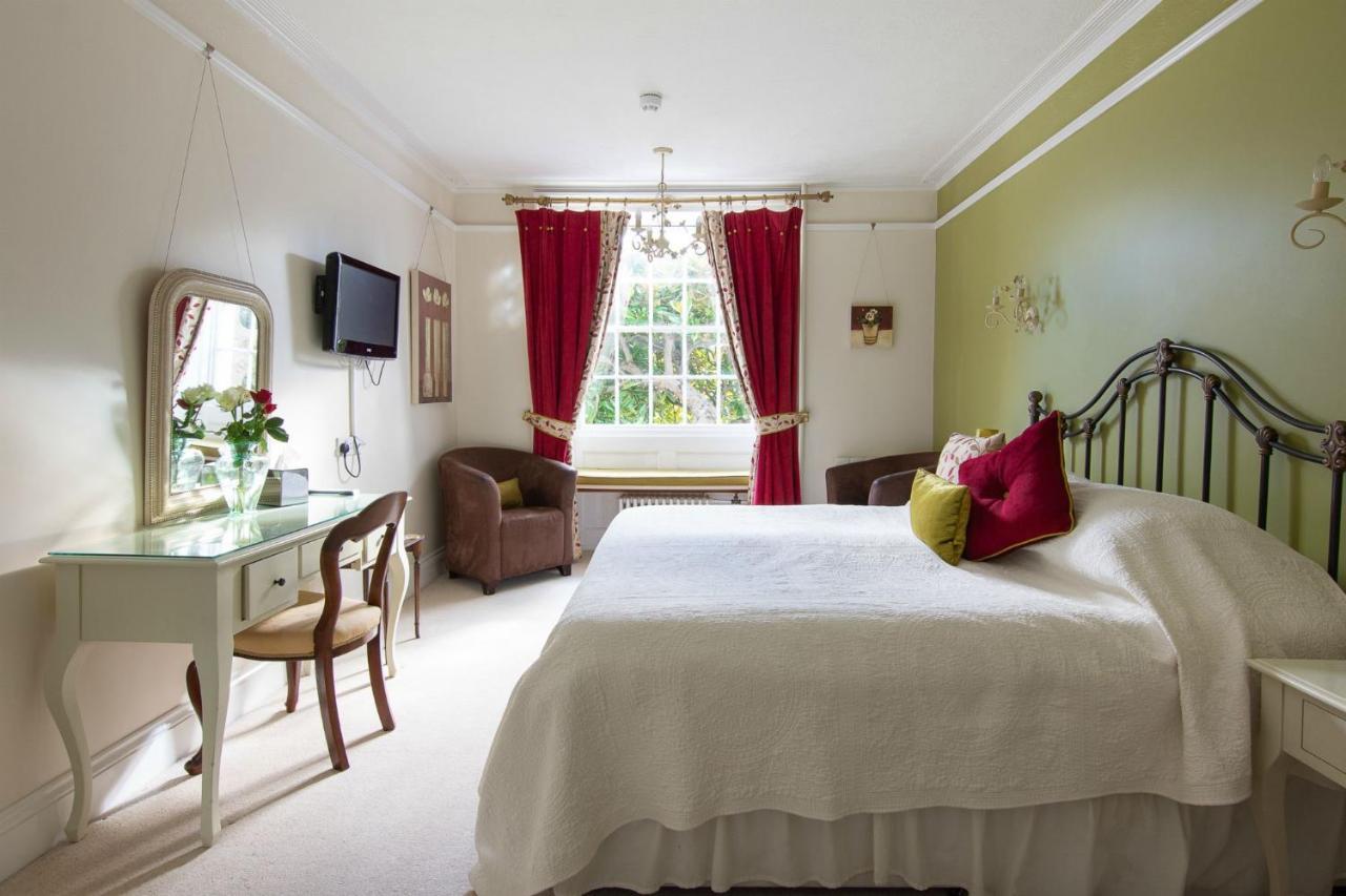 The White House Otel Charmouth Dış mekan fotoğraf